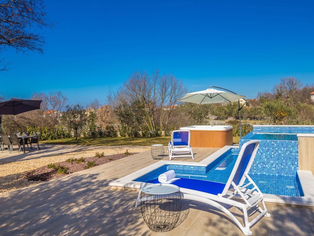 "Villa Roko" mit privatem Pool