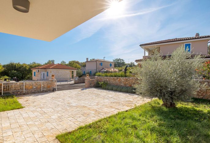 Romantische Villa mit Pool, umgeben von Natur – Foto 5