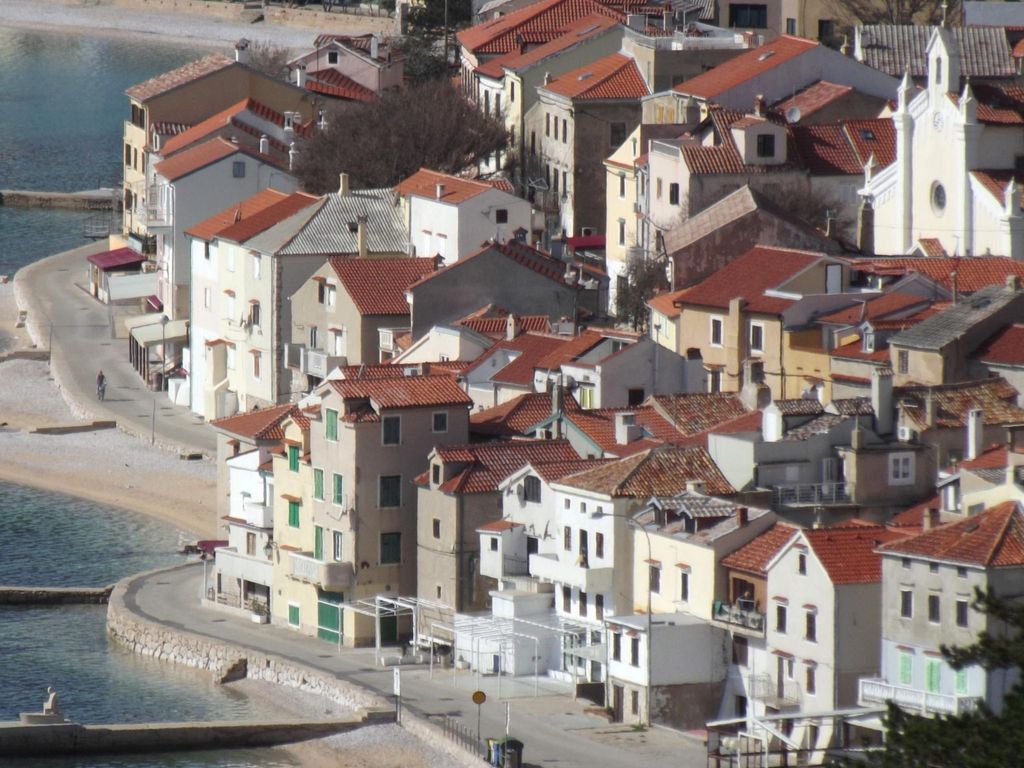 Studio in einem traditionellen Steinhaus, in Baska
