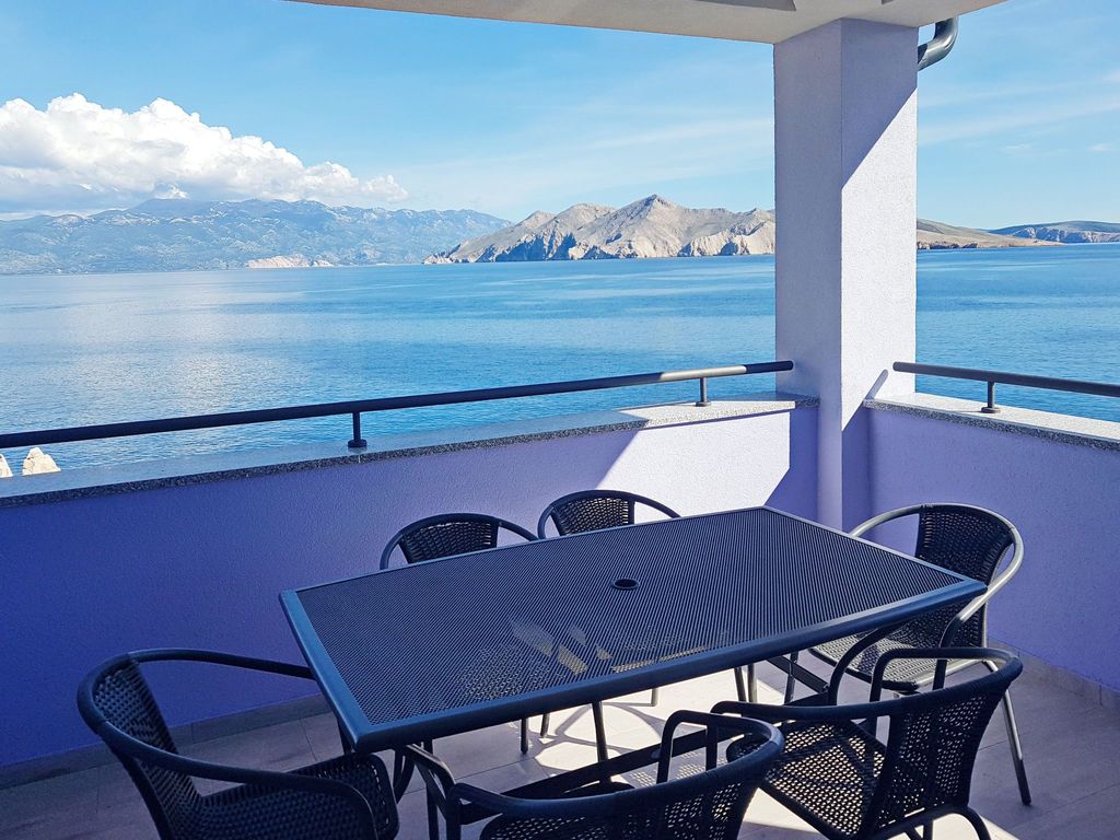 in Baška mit Eigenem Balkon