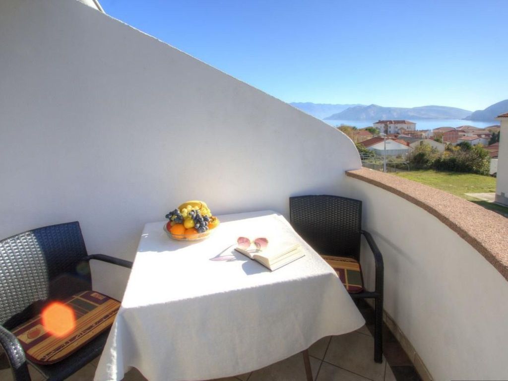 in Baška mit Eigenem Balkon