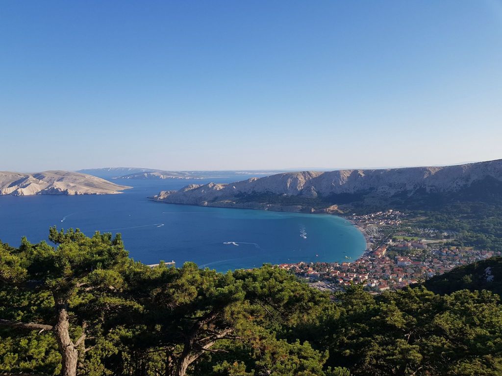 Wohnung in Baška mit Terrasse