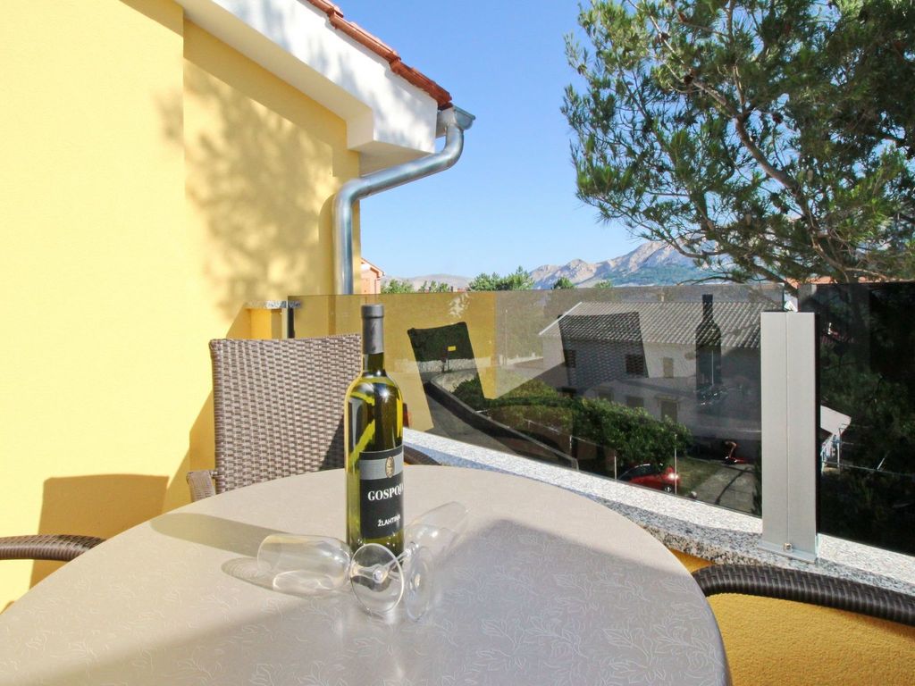 in Baška mit Eigenem Balkon