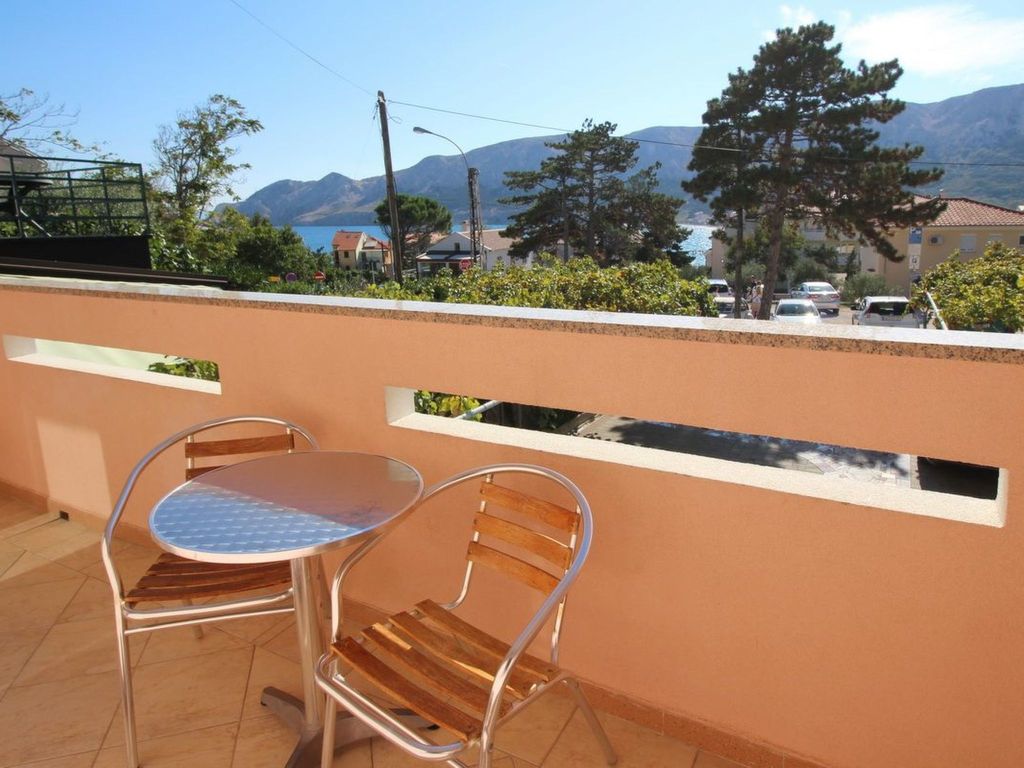 in Baška mit Eigenem Balkon