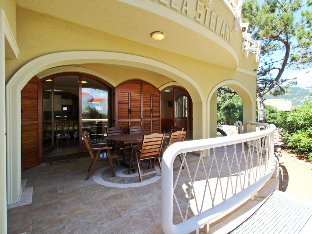 Appartement in Baška mit Eigener Terrasse