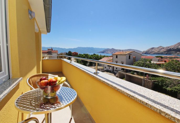 in Baška mit Eigenem Balkon – Foto 2
