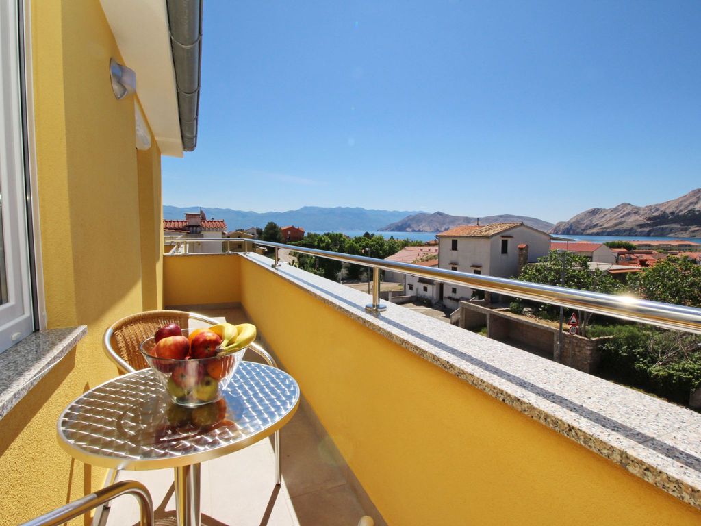 in Baška mit Eigenem Balkon