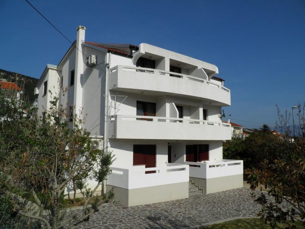Wohnung in Baška mit Eigenem Balkon