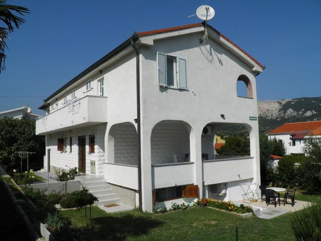 in Baška mit Eigenem Balkon und Meerblick