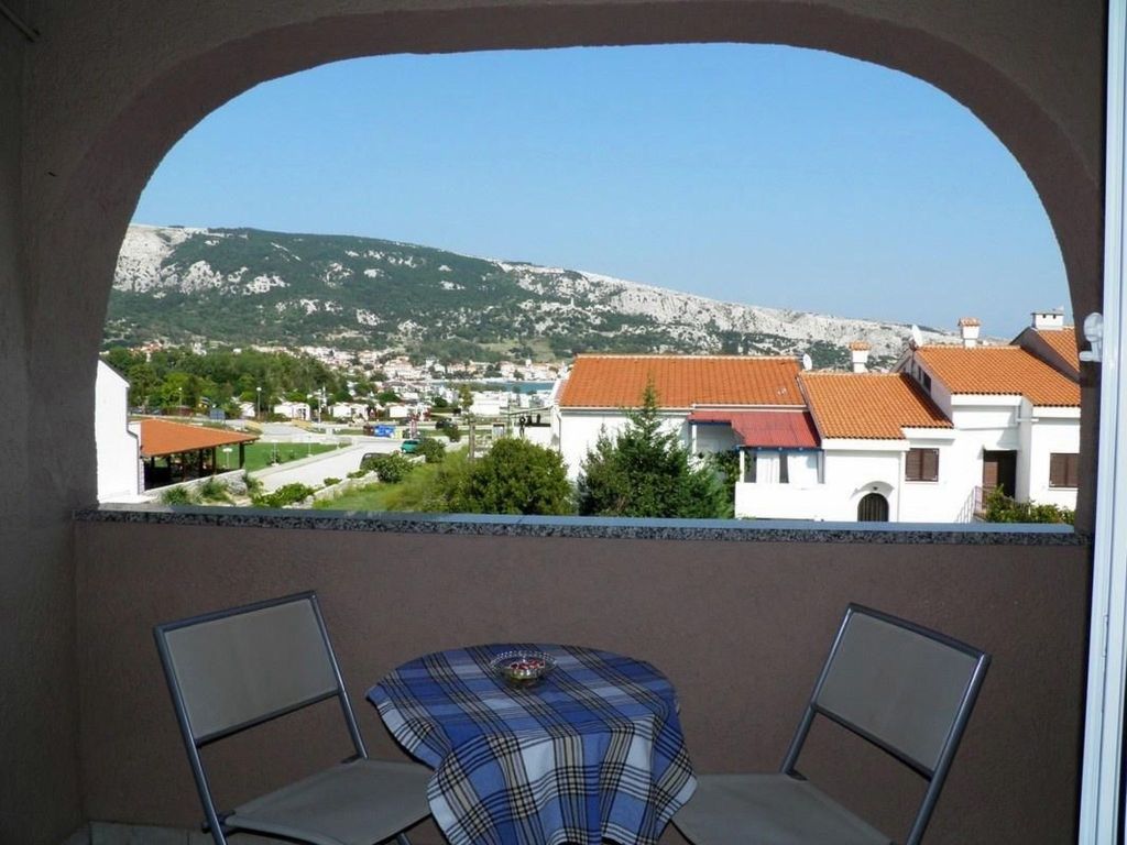 in Baška mit Eigenem Balkon und Meerblick