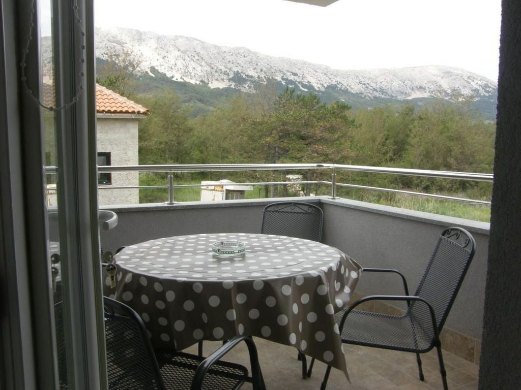 in Baška mit Eigenem Balkon