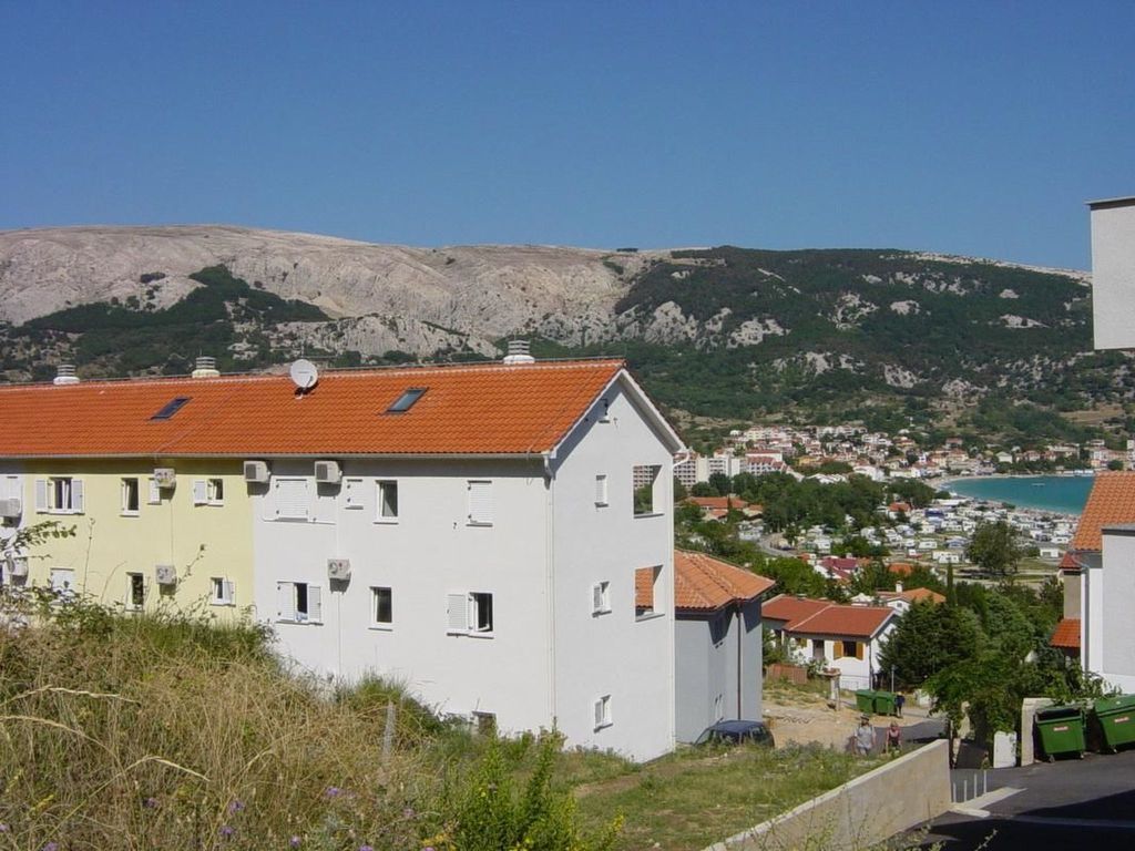 in Baška mit Eigenem Balkon