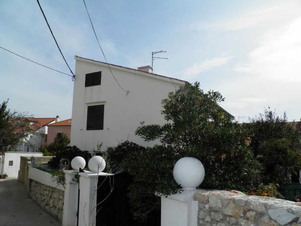 Charmante Ferienwohnung in Baška mit Eigener Terrasse