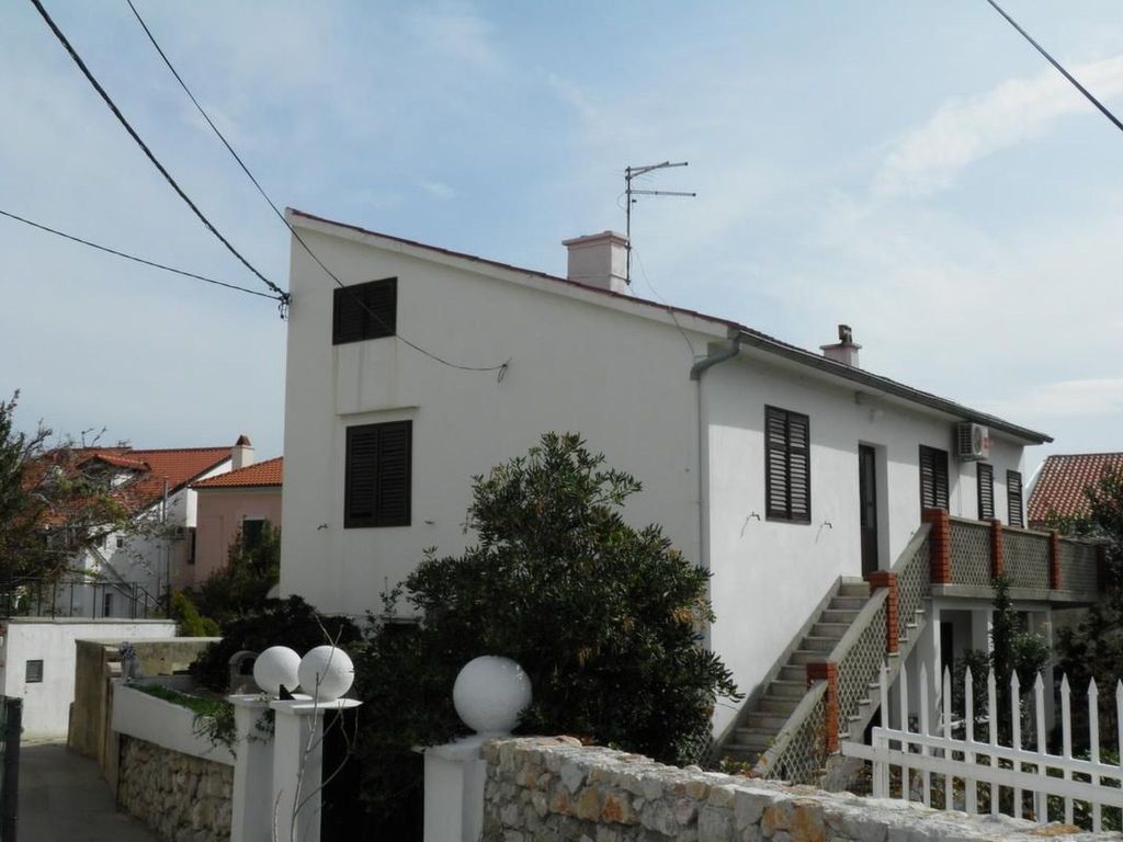 Charmante Ferienwohnung in Baška mit Eigener Terrasse