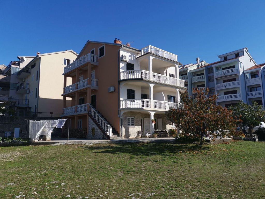 Wohnung mit Terrasse und Meerblick
