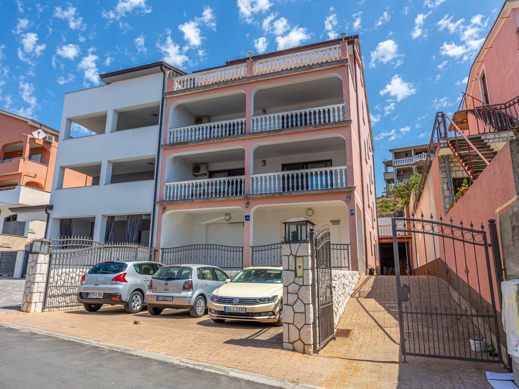 Apartments Lacic