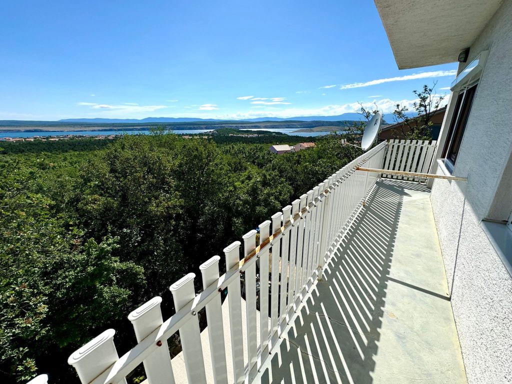 Apartment Lora 2