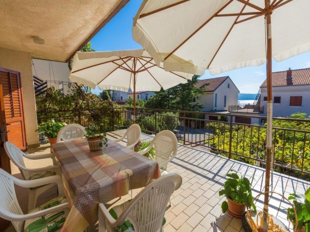 Appartement in Dramalj mit Privater Terrasse