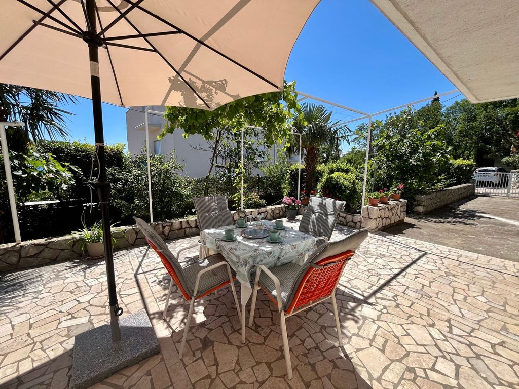 Apartment Mona 2