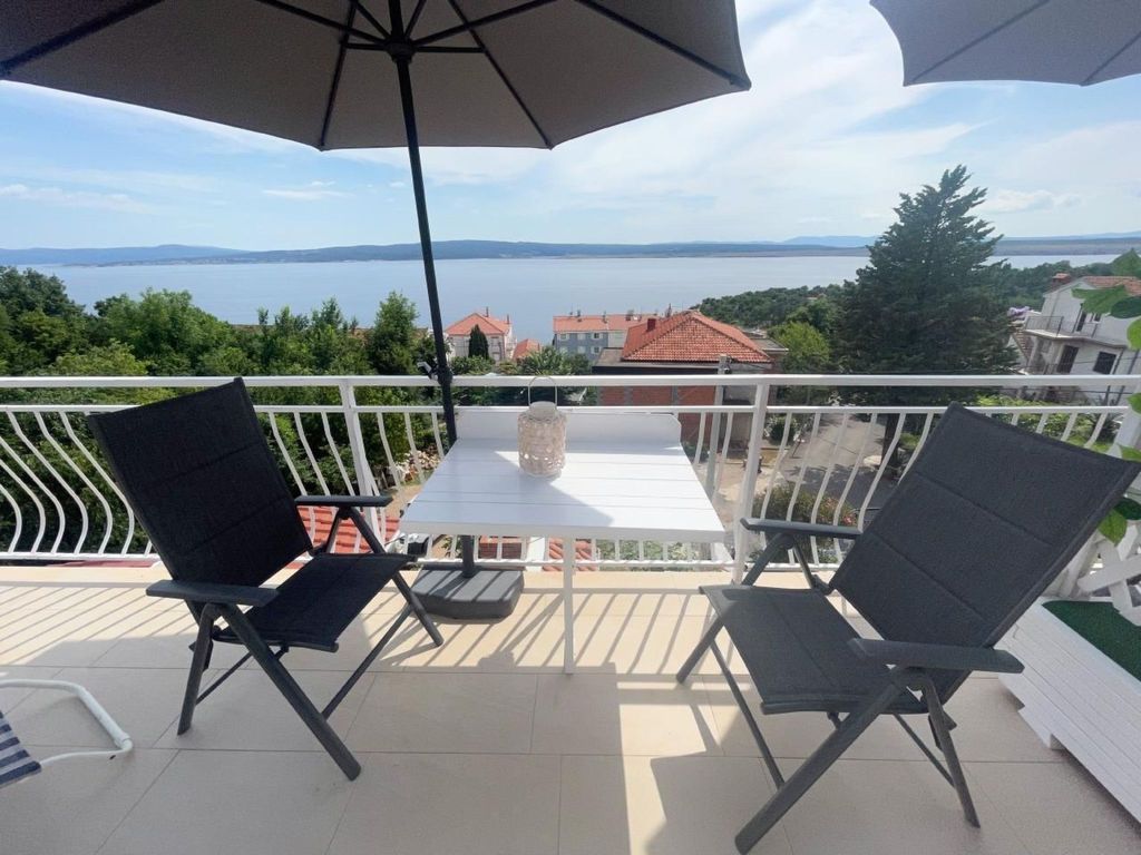 Wohnung in Dramalj und Meerblick