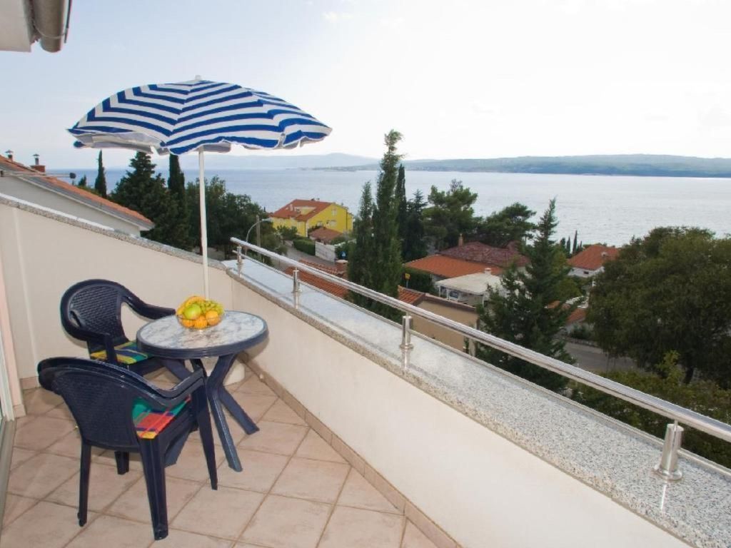 Appartement in Dramalj mit Terrasse