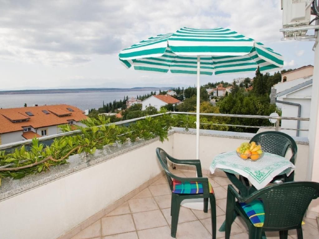 in Dramalj mit Terrasse