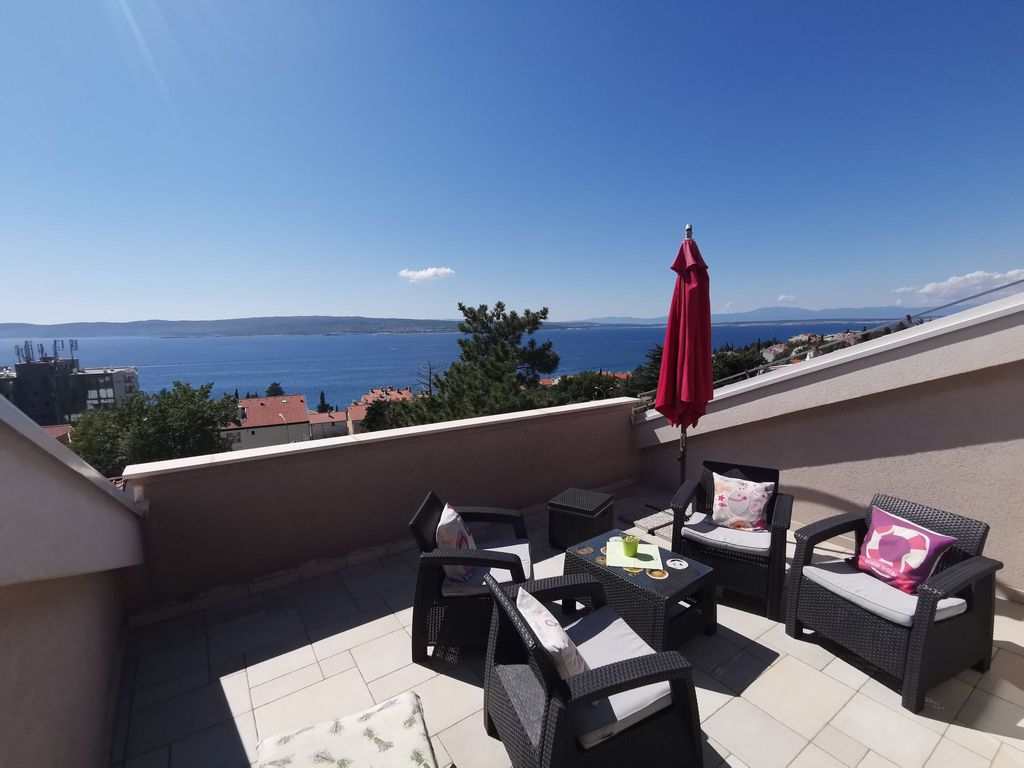 Wohnung für 6 Personen mit Terrasse und Meerblic