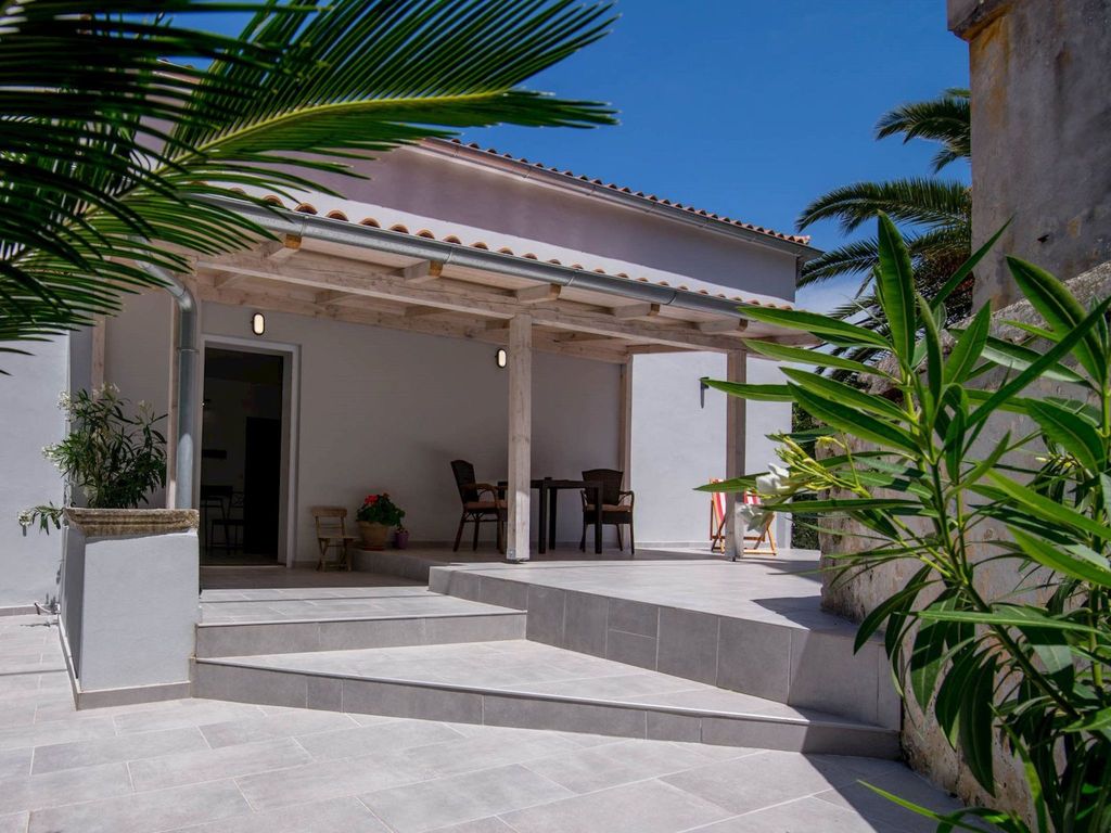 Schöne Wohnung in Veli Lošinj mit Garten