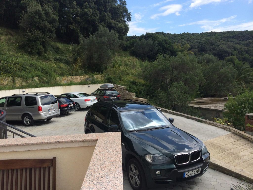 Geräumige Ferienwohnung mit Meerblick