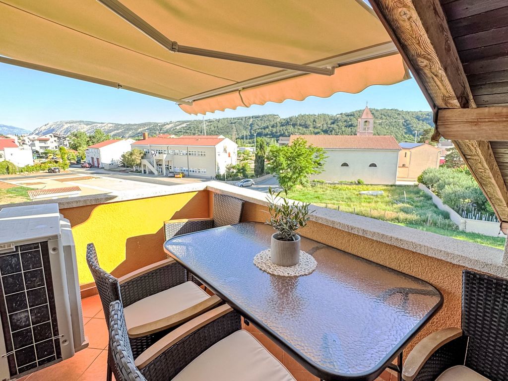Zentrale Ferienwohnung mit Balkon