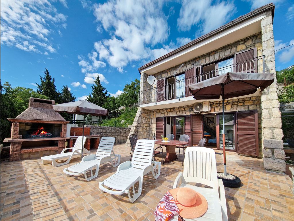 Kamena kuća
