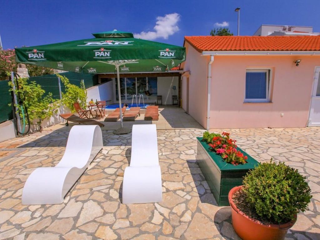 Appartement mit Balkon