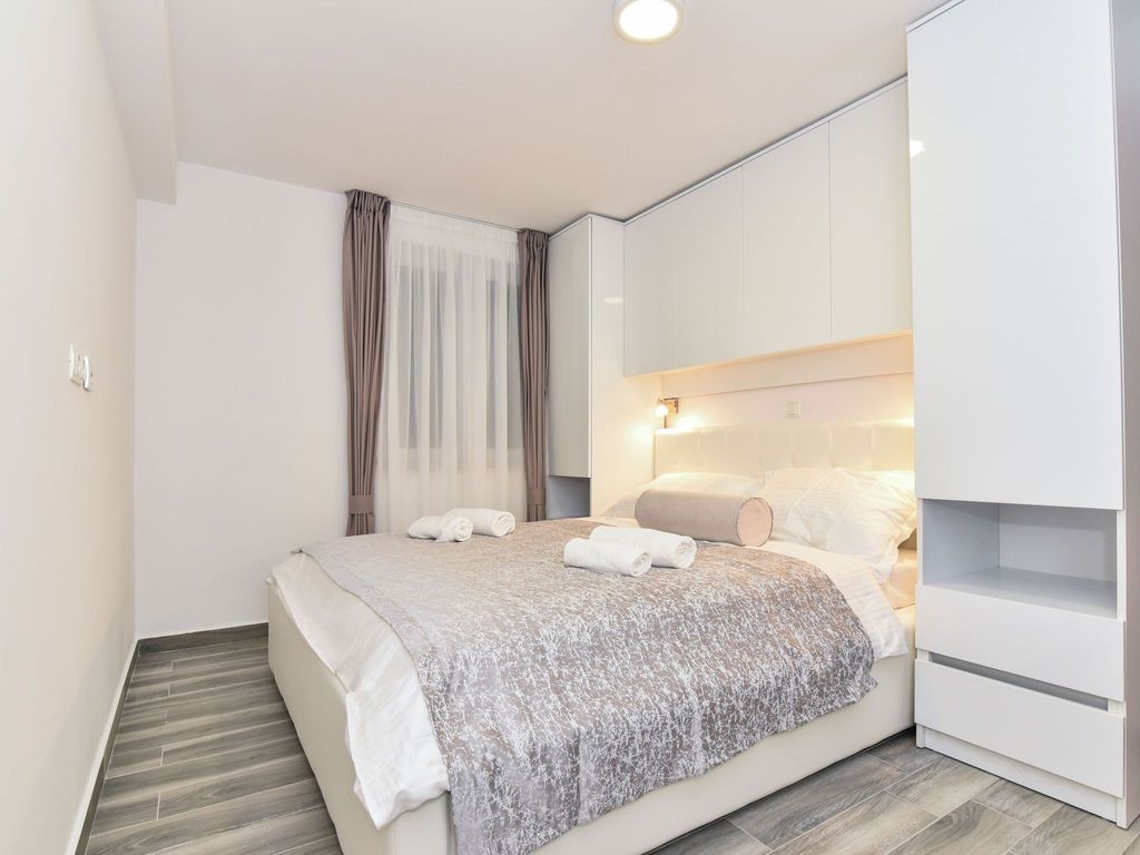Apartment Sana 1