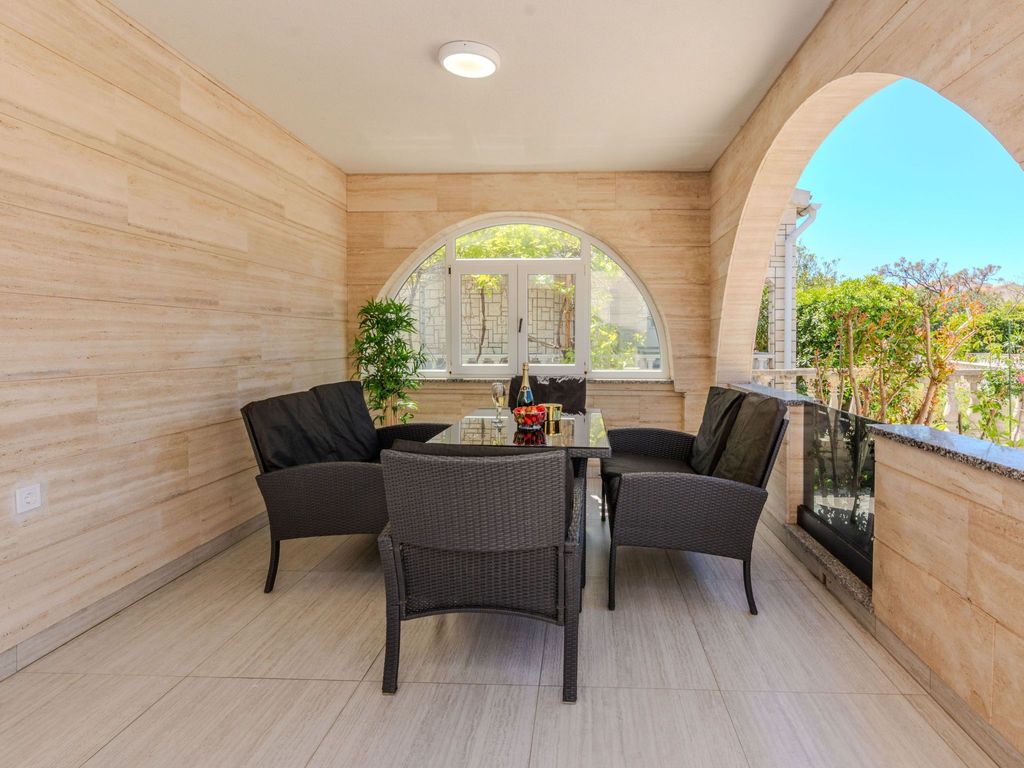 Apartment Lucica 2