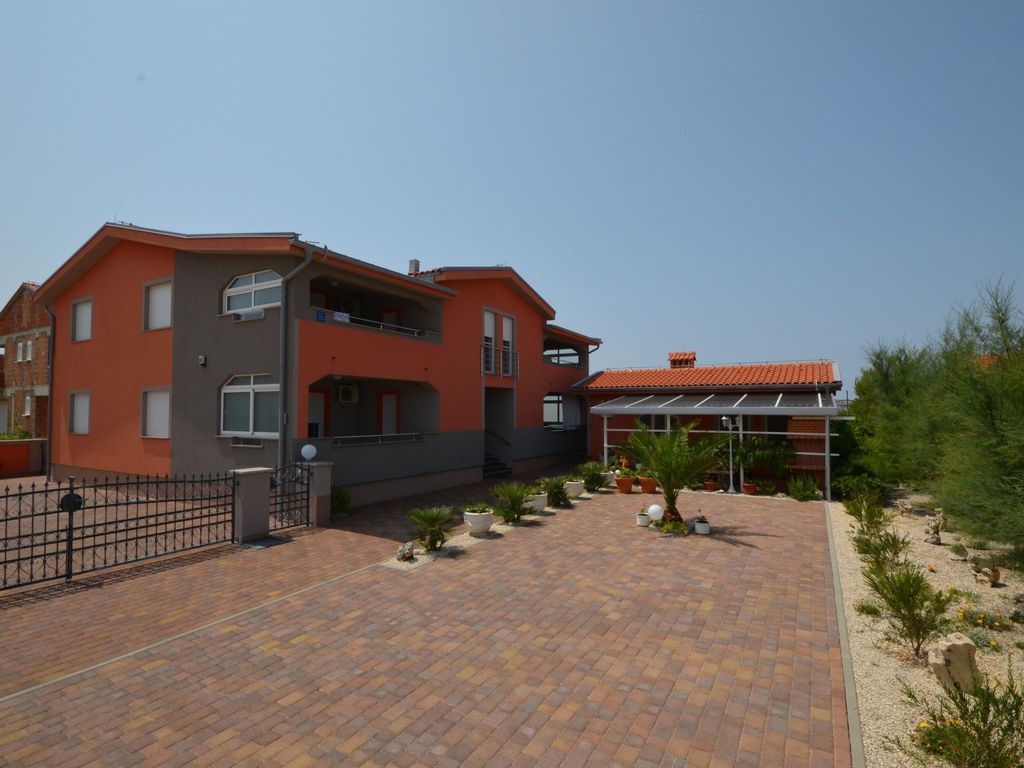 Apartment Komljen 2