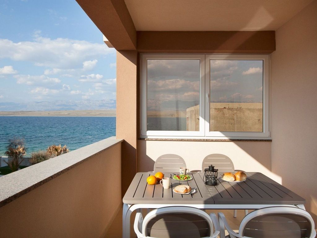 Apartment Vista 2