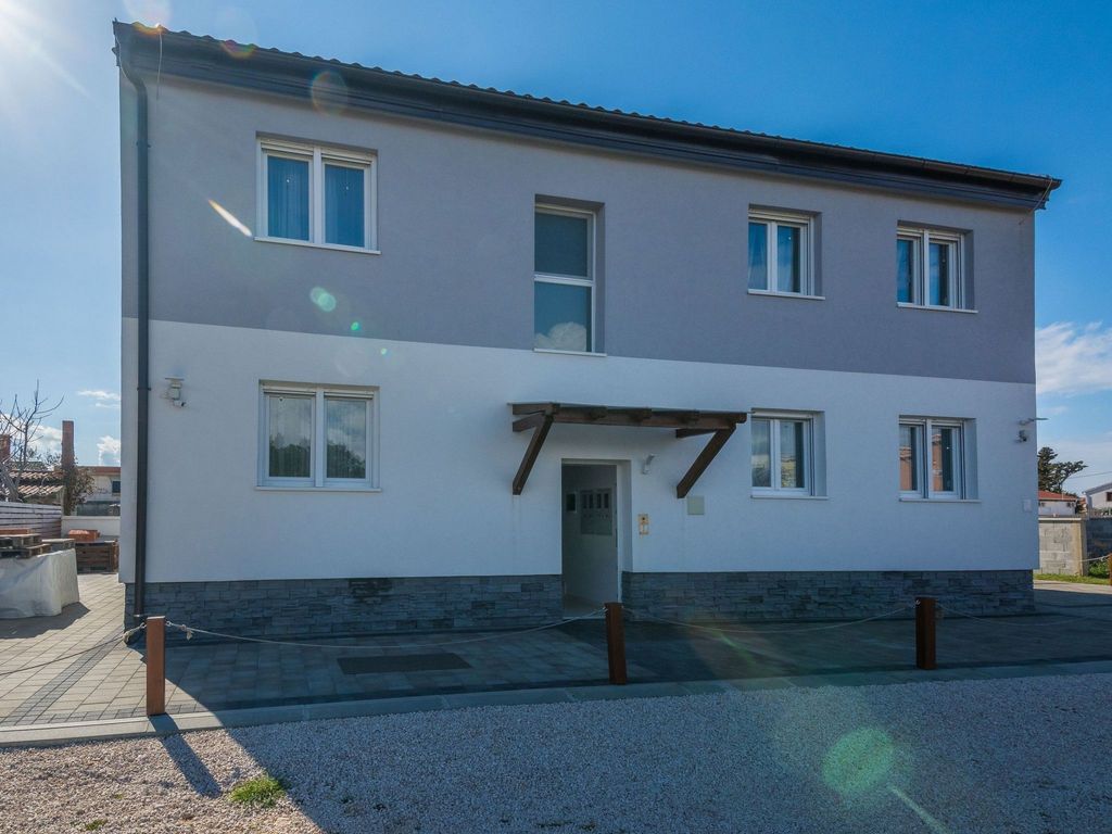 Apartment Pejakovic 1