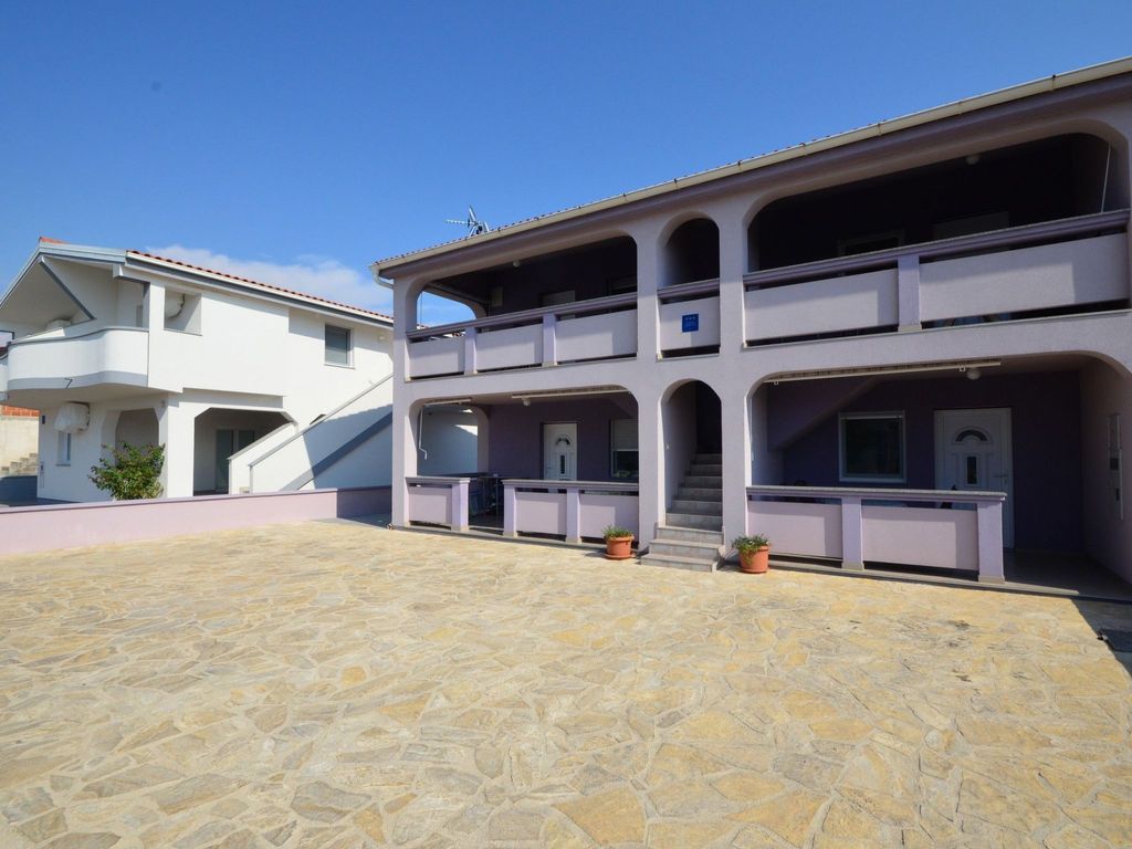Apartment Brandis 1