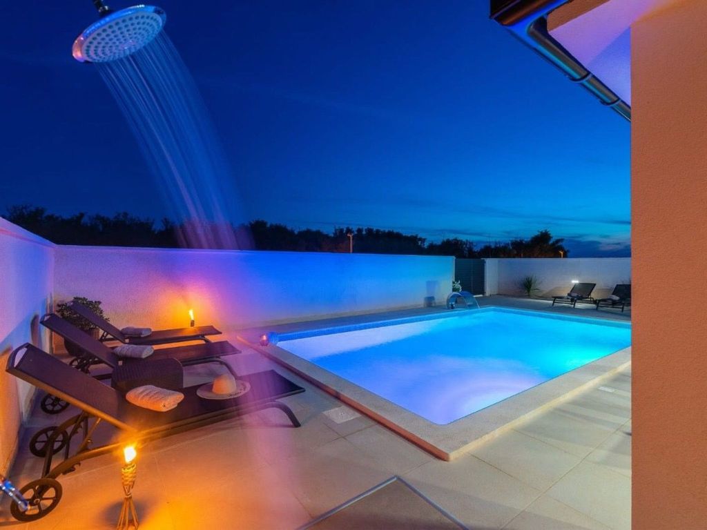 Villa mit beheiztem Pool Privlaka - TA Leut Agency