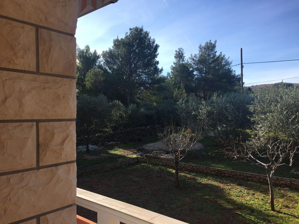 Geräumige Ferienwohnung mit schönem Garten
