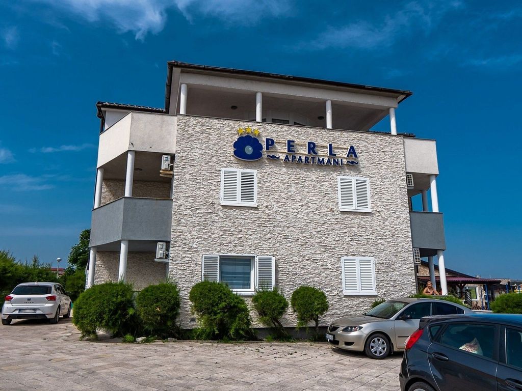 Apartment Maria's Perla