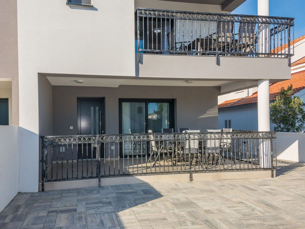 Apartment Spanic 1