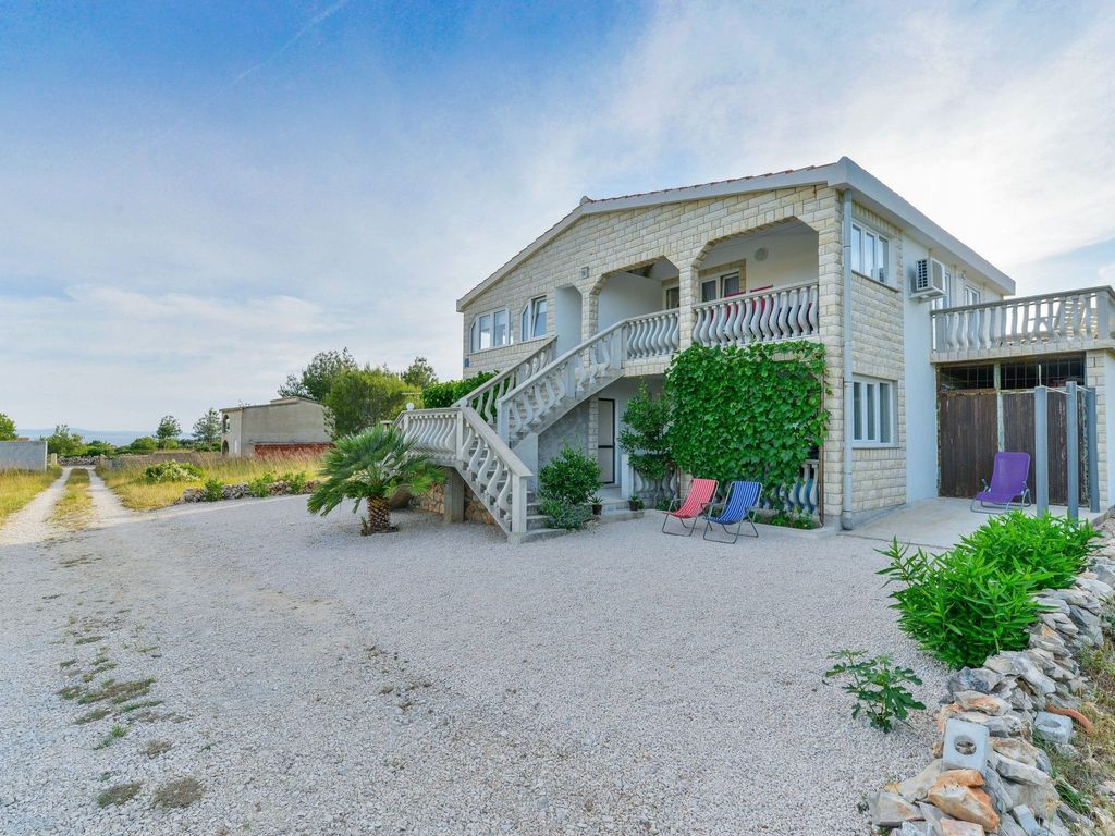 Apartment Trk 1