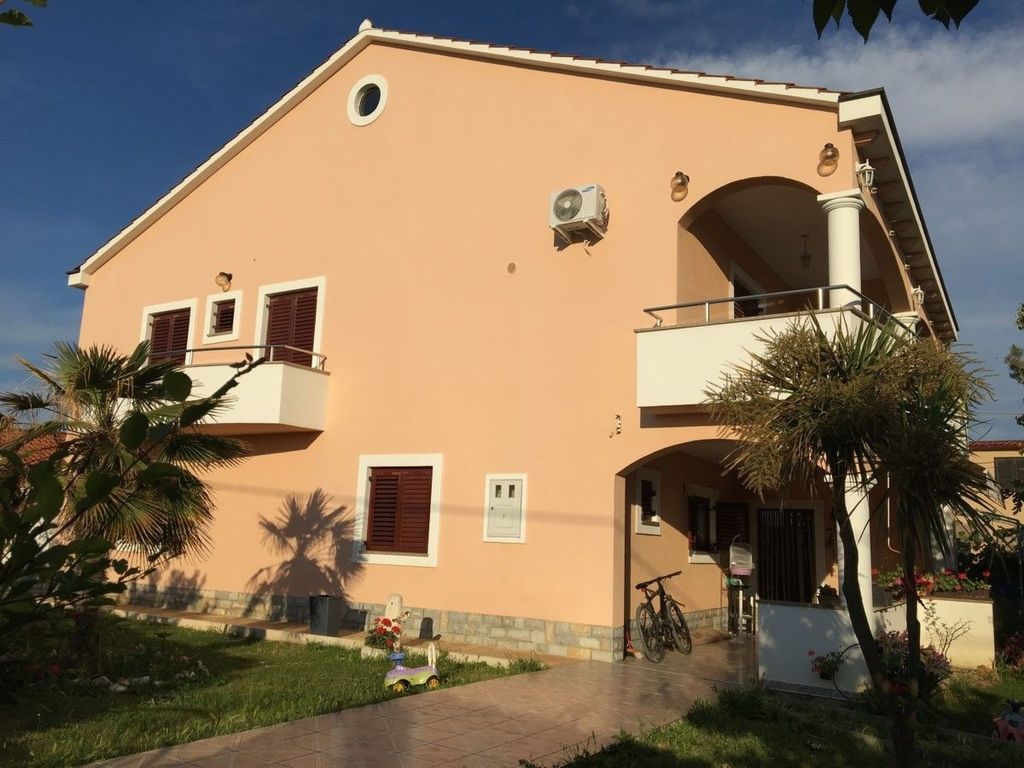 Wohnung Lungomare mit Grill - von TA Leut Agency