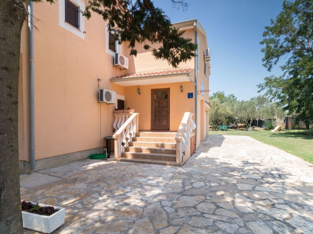 Wohnung Casa Nada02mit Terrasse - Agentur TA Leut