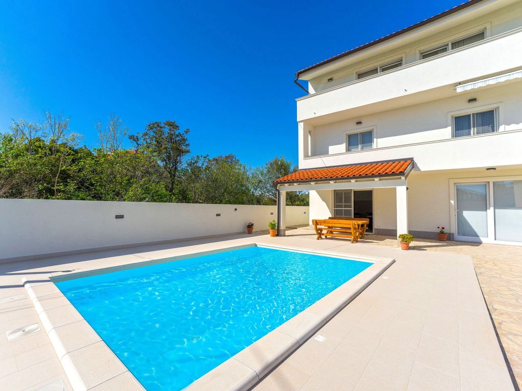 Luxuswohnung Bianca mit Pool