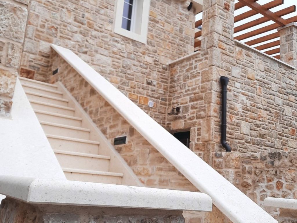 Gästezimmer "Castello" mit Internetanschluss
