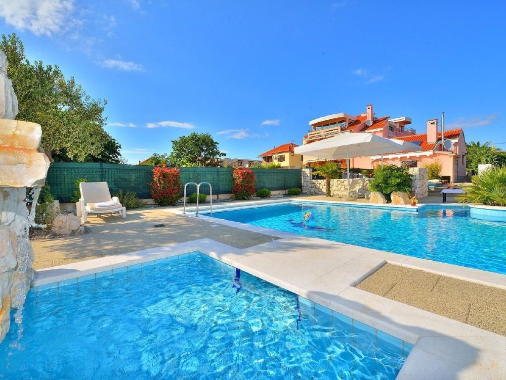 Villa Dalmatina mit Pool  für 4+1 Personen