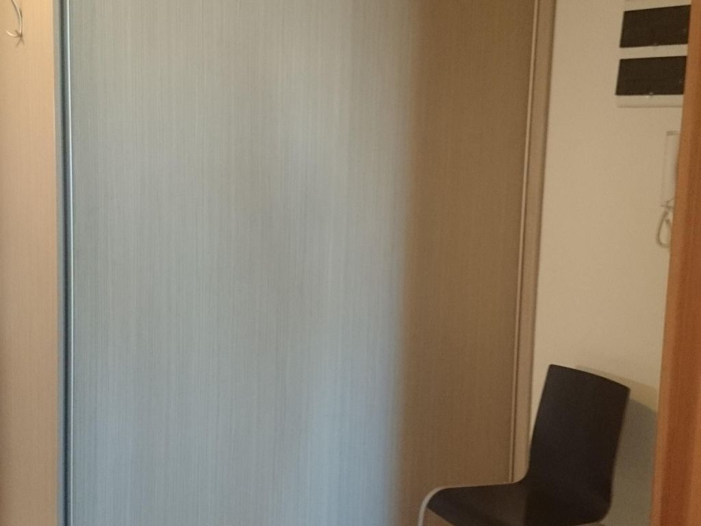 Zentrale Ferienwohnung mit überdachtem Balkon