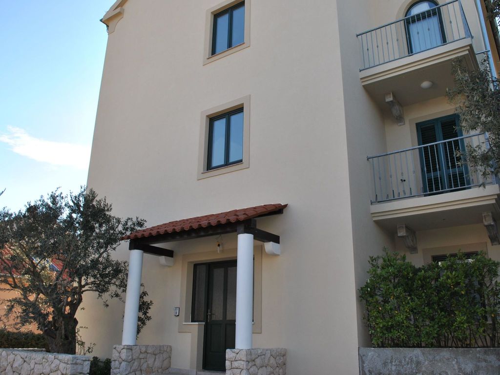 Apartment Cinthija mit Balkon direkt am Strand